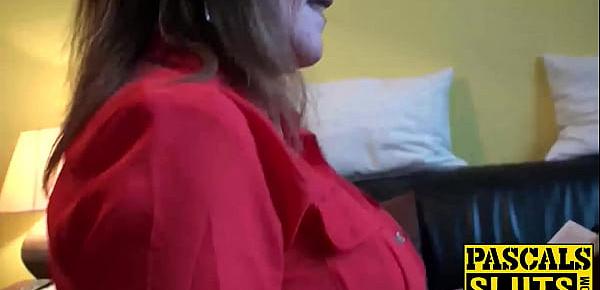  Divorced mature lady Pandora enjoys having submissive sex